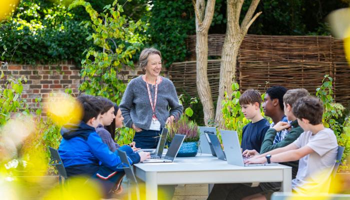 Outdoor teaching Secondary school